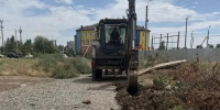 В переулке Грановском в Астрахани ремонтируют тротуар к детскому саду - Газета Волга