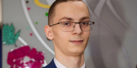 Будущий педагог из Братского педколледжа обучается управлять БПЛА для службы в беспилотных войсках - Правительство Иркутской области