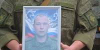 В Новотроицке простились с участником СВО Евгением Ивановым - НоКС ТВ