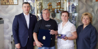 Глава Подольска поздравил супружескую пару с Днём семьи, любви и верности - ТК Кварц