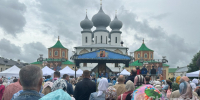 Тихвин отметил 643-ю годовщину явления чудотворной иконы Божией Матери - 47Channel.Ru