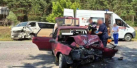 Автомобилистка и 13-летняя девочка получили травмы в лобовом ДТП на воронежской трассе - ВестиПК в Воронеже