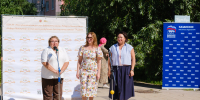 В сквере «Белые цветы» отметили День семьи, любви и верности - Единая Россия