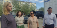 Государственный деятель Александра Родионова ознакомилась с ходом капремонта здания детского сада \"Родничок\" - Министерство образования РС(Я)