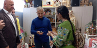 Александр Чепик осмотрел Дом культуры и библиотеку в Конышевке - РИА Курск