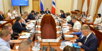 Виталий Хоценко оценил ход капремонта общежитий в омских вузах - 12 канал