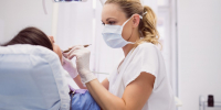 Стоматологов обяжут делать этот укол всем пациентам - ОКА-ФМ