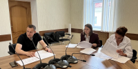 На личном контроле: Ольга Вовк провела совещание с подрядчиками по капитальному ремонту многоквартирных домов Мурманской области - Министерство строительства