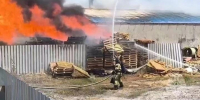 Под Ростовом горят склады на площади 1,5 тыс. кв. метров - Газета Таганрогская правда