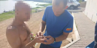 В Ростовской области мужчина зацепился рукой за рыболовный крючок и застрял у буйков - Bloknot-Rostov.Ru
