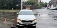 В Брянске водитель электровелосипеда попал в больницу после ДТП со «Шкодой» - Газета Брянские новости