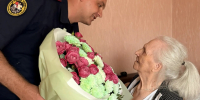Сотрудники следственного управления навестили 101-летнюю Надежду Есину, прошедшую войну с санитарной сумкой до самого Берлина - Следственный комитет