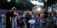 Театральный дворик «АРТ-ЧЕХОВ» освятили в Серпухове - Smitanka.Ru