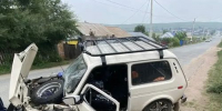 В курортном поселке у озера Шира пьяный водитель "Нивы" таранил пенсионерку на Mazda - Агентство Информационных Сообщений