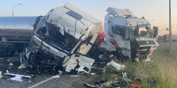 На М-5 в Самарской области на встречной полосе столкнулись грузовики - TLT.Ru