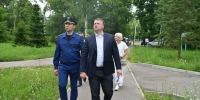 Глава муниципалитета Алексей Шимко совместно с городским прокурором Виталием Хрипуновым проверил готовность УИКов к осенним выборам депутатов Госдумы и Мособлдумы - ОТВ-Серпухов