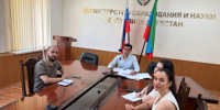 Юридический отдел Минобрнауки РД провел бесплатную онлайн-консультацию по вопросам защиты интересов семьи и детей - Министерство образования и науки