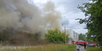 Появились фото и видео с места возгорания ларьков на проспекте Энтузиастов в Пскове - Pln-Pskov.Ru