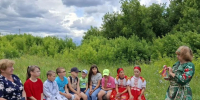 В Макулове дети мастерили куклу Купавку и отправляли её по реке - Волжская новь