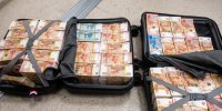 Таможня Махачкалы пресекла попытку вывоза 177 млн рублей в Киргизию - РИА Дагестан
