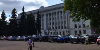 В Кирове будут увольнять чиновников за попытки пролезть без очереди за бензином на АЗС - Город Киров