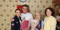 Министр труда ЛНР поздравила семью Ивановых с Днём семьи, любви и верности - Министерство труда и социальной политики ЛНР