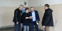 Ход ремонта в гаджиевской школе проинспектировал Председатель Мурманской областной Думы Сергей Дубовой - ЗАТО Александровск