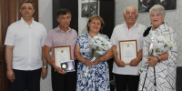 Цветы, грамоты и медали в День семьи, любви и верности - Газета Голос времени