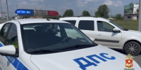 Доехать до больницы авто, в котором плохо стало женщине, помогли дорожные полицейские Хакасии‎ - Абакан 24