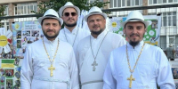 «Мы не делаем конкуренцию артистам»: священники из Волжского объединились в музыкальный квартет. Для чего им это нужно? - ИА Высота 102.0