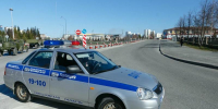 Из-за провалившегося асфальта перекрыли федеральную трассу в Свердловской области - EaNews.Ru