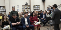 Глава региона вручил награды отличившимся сотрудникам мясоперерабатывающего завода «Окраина» - Арктик-ТВ