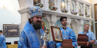 Владыка вручил семьям образы Пресвятой Богородицы - Черкесская епархия Русской Православной Церкви