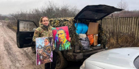 Война и мир Елены Харламовой. Московская художница пишет портреты участников спецоперации - БелПресса