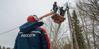 Энергетики продолжают восстанавливать электричество в Калининском округе - Калининский район