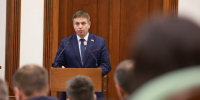Откуда у вице-спикера Госсобрания РМ взялась немецкая иномарка?! Он не АХЕ?! - Столица С