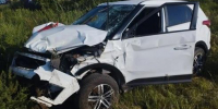 В Кинельском районе автомобиль Hyundai Creta слетел в кювет, врезался в дерево и перевернулся - Волга Ньюс