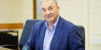 Владислав Третьяк подал документы для участия в выборах в Госдуму IX созыва - Восточный округ