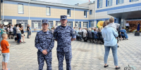 В Ужуре сотрудники Росгвардии посетили праздничные мероприятия ко Дню семьи, любви и верности - УВО ВНГ России по Красноярскому краю