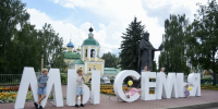 Губернатор Клычков поделился впечатлениями от фестиваля «Мы – семья» в Ливнах - Уездный город