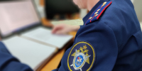 В Алейске перед судом предстал индивидуальный предприниматель по обвинению в нарушении правил безопасности при ведении строительных работ, в результате которых пострадал работник - Следственный комитет