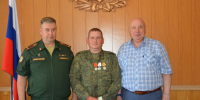 в Рудне состоялось торжественное вручение государственной награды нашему земляку, участнику специальной военной операции Ковалёву Артёму Геннадьевичу - фото - 5 - Руднянский район