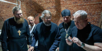 Епископ Вениамин проинспектировал ход реставрационных работ в Свято-Троицком соборе Лавры - Свято-Троицкая Александро-Невская Лавра