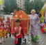 Шляпа, Бэтмен, экскаватор: необычным шествием отметили День семьи, любви и верности жители Бора - НИА Нижний Новгород