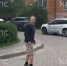 В Калининграде агрессивный усач набросился на 7-летнего мальчика и попытался стащить его с качелей (фото)   - Новости Калининграда | Фото: Андрей - Klops.Ru