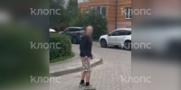 В Калининграде агрессивный усач набросился на 7-летнего мальчика и попытался стащить его с качелей (фото)   - Новости Калининграда | Фото: Андрей - Klops.Ru
