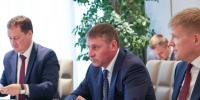 Александр Шуваевпровёл рабочую встречу с министром экономического развития Максимом Решетниковым. - Красногвардейский район