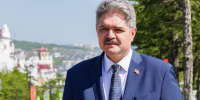 Анатолий Широков: Магадан - особенный город, закаленный ветрами с Охотского моря и согретый невероятным теплом человеческих сердец Источник - MagadanMedia.Ru