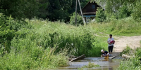 Мост у малоярославецкой деревни Афанасово оказался под водой - NgRegion.Ru