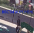 Появилось видео, как подозрительный воронежец пытается увести ребёнка с детской площадки - ГТРК Воронеж